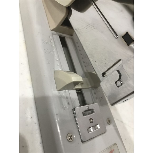 Vintage Swingline Heavy Duty Stapler Model 390 Used Ships Same Day - Picture 10 of 12